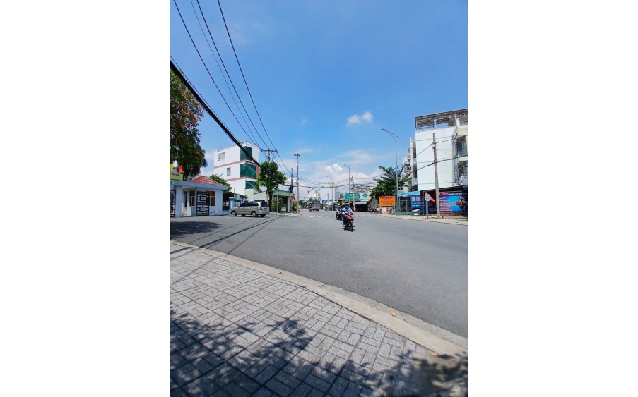Bán Nhà: Hot!! Nhà Mặt Tiền Huỳnh Thị Hai 72 m2, chỉ 6,3  tỷ, Sát bên UBND Phường, KDC Sầm Uất